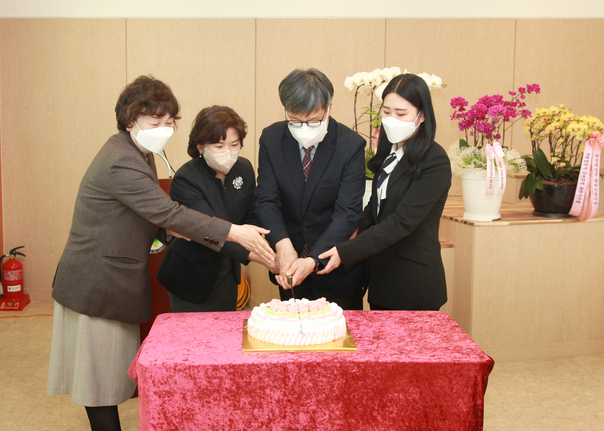 대구대학교 간호대학 승격기념 현판식